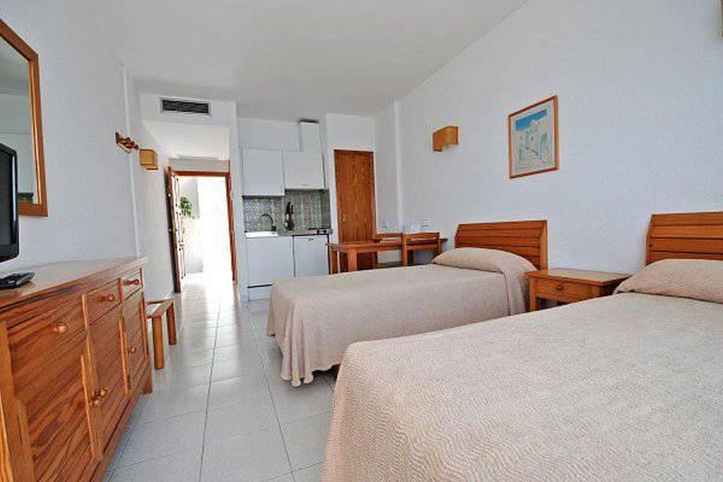 Sol Bahia Ibiza Suites Sant Antoni de Portmany Exterior foto
